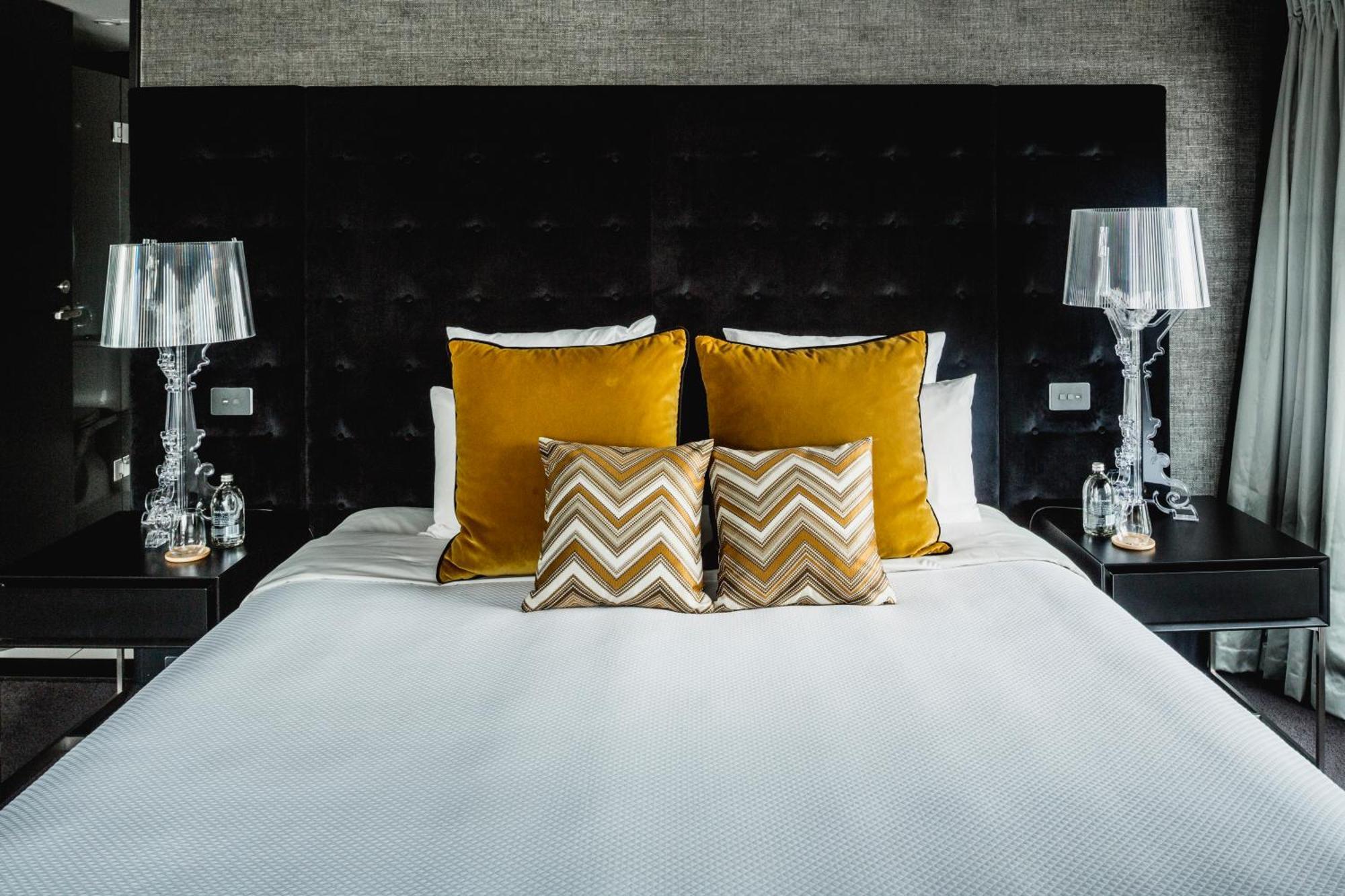 The Residence Suite At Bolton Hotel Уелингтън Екстериор снимка